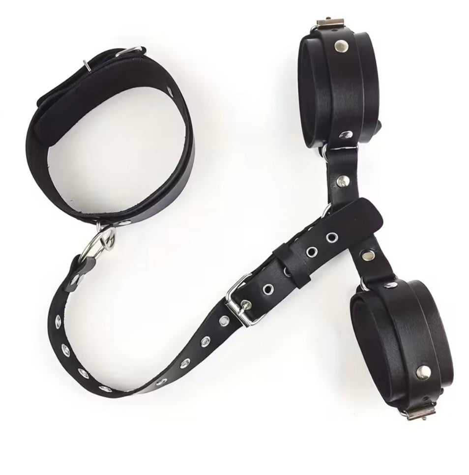 Set BDSM Cuero Negro – Collar + Esposas + Correas Restricción Ajustables