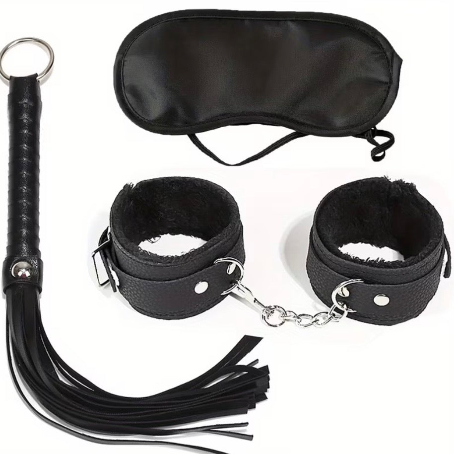 Kit BDSM Iniciación – Látigo Cuero + Esposas Peluche + Antifaz Satén Negro